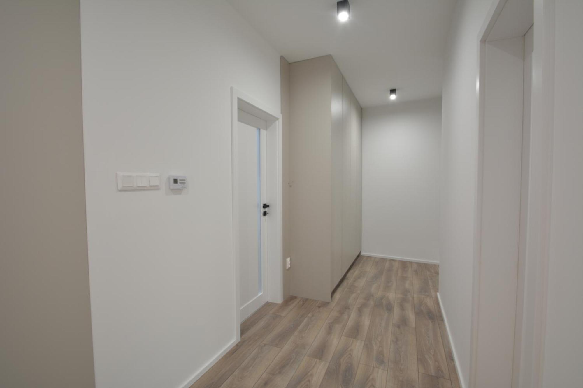 Project Ik Luxury Apartments Sered' 외부 사진