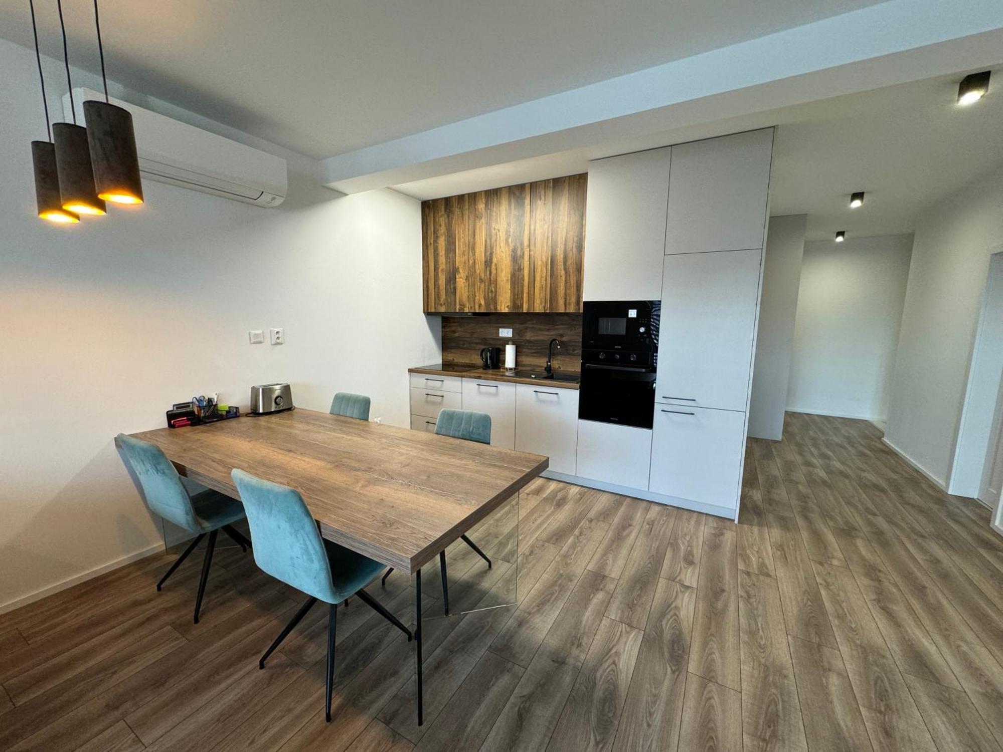 Project Ik Luxury Apartments Sered' 외부 사진
